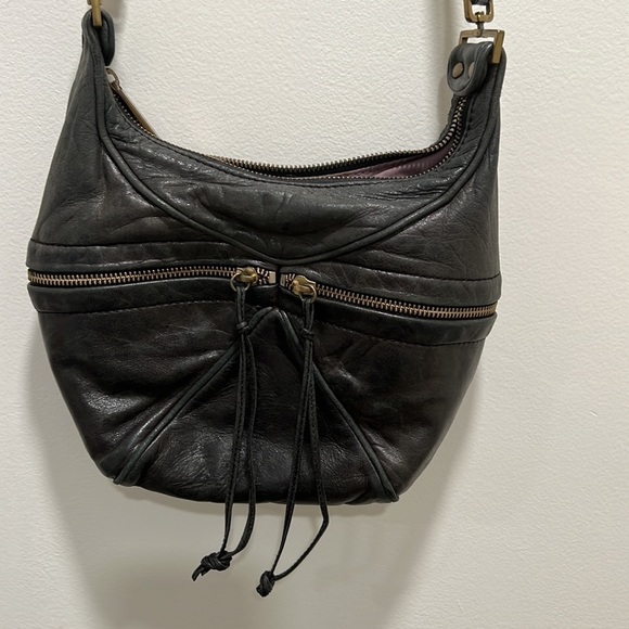 Kooba Handbags - 𝅺KOOBA small leather distressed bag